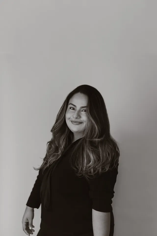 Andrea Osorio - fotógrafa profesional de bodas en Guatemala, retrato editorial